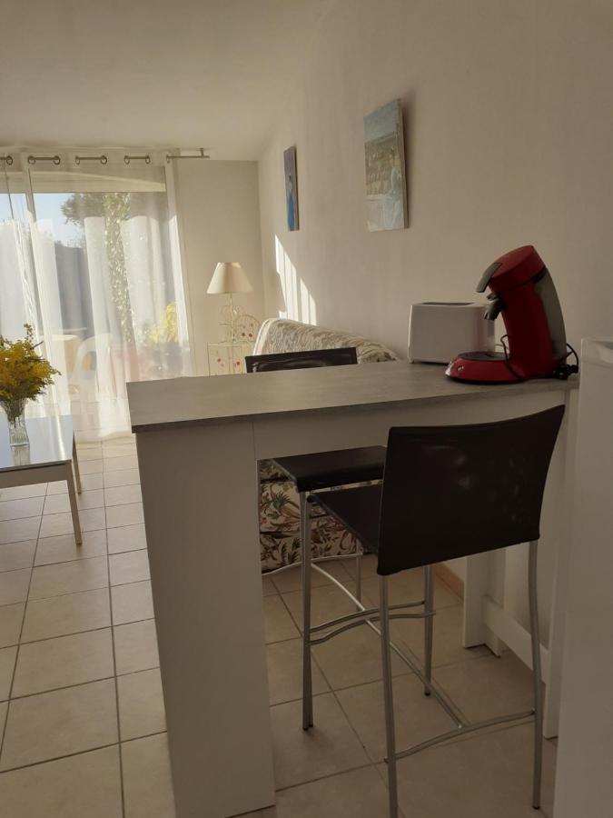 Studio Les Olivades Vila Arles Exterior foto